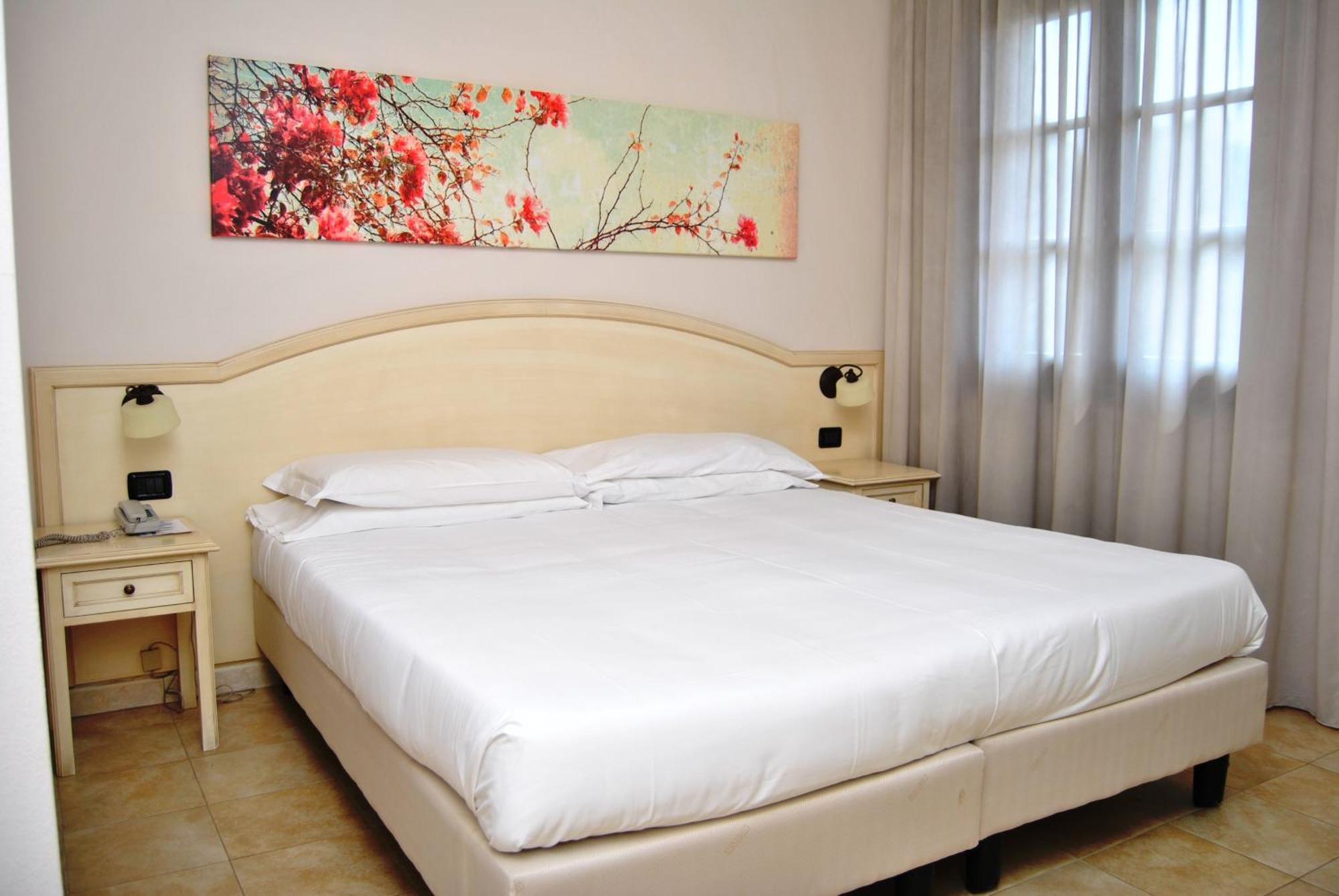 Hotel Sextum Bientina Buitenkant foto