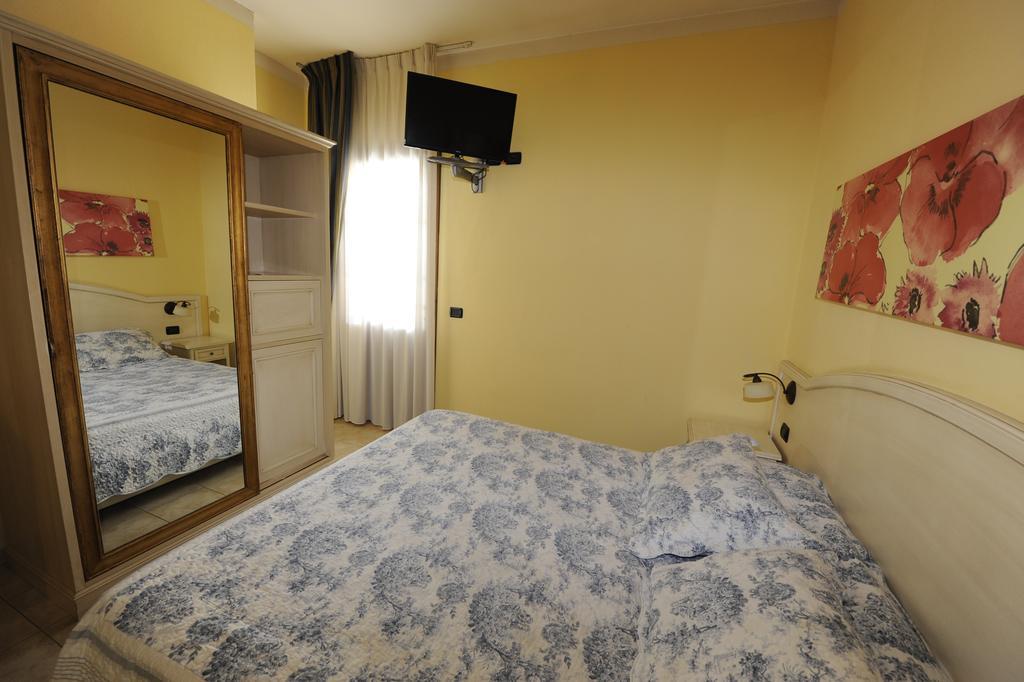 Hotel Sextum Bientina Buitenkant foto