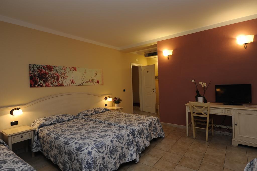 Hotel Sextum Bientina Buitenkant foto