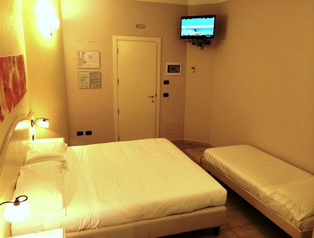 Hotel Sextum Bientina Buitenkant foto