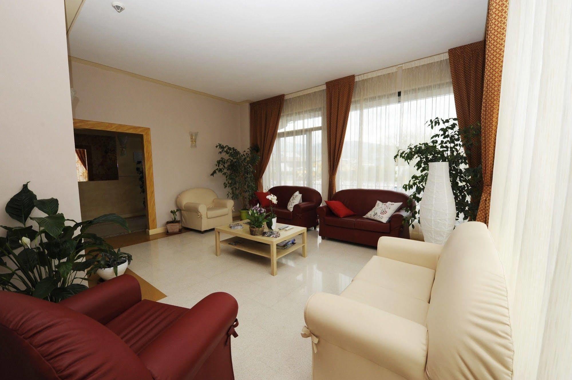 Hotel Sextum Bientina Buitenkant foto