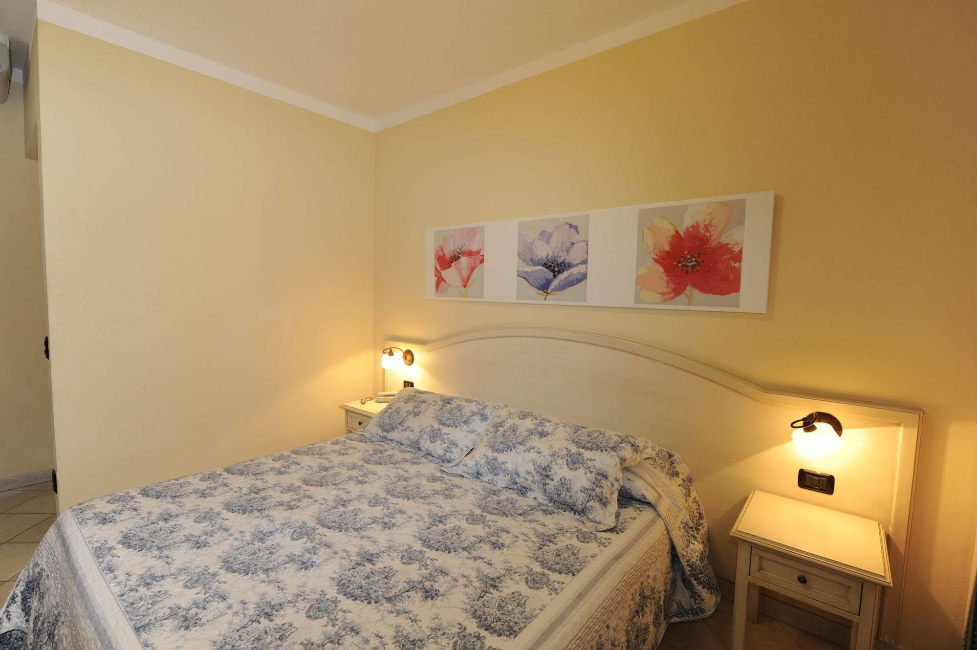 Hotel Sextum Bientina Buitenkant foto