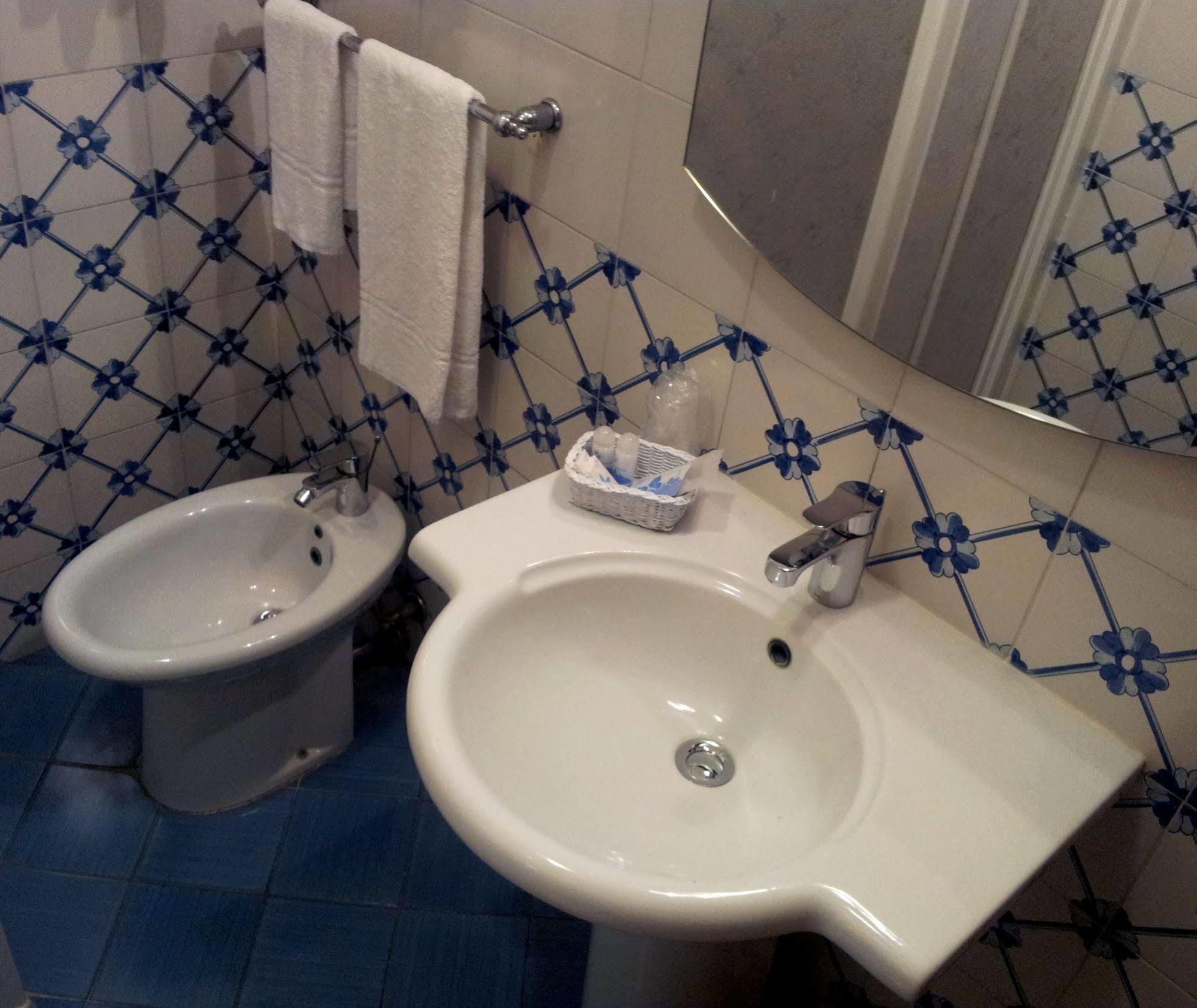Hotel Sextum Bientina Buitenkant foto