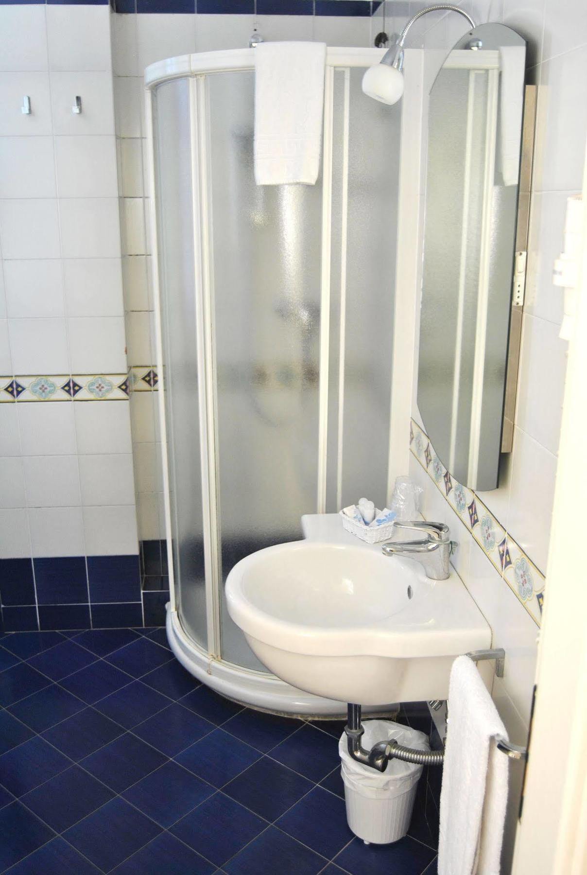 Hotel Sextum Bientina Buitenkant foto